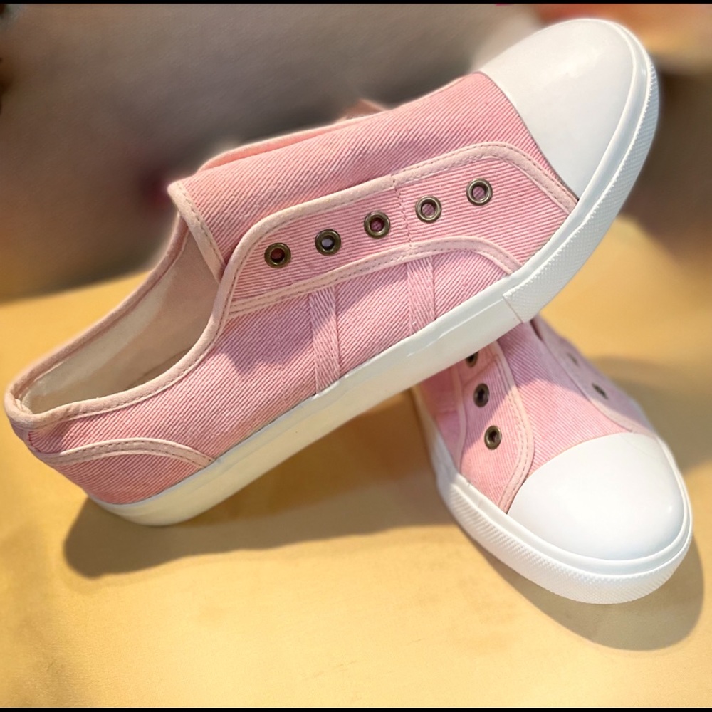 Converse shoes